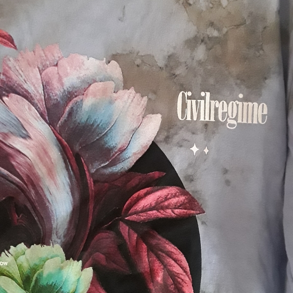 Beautiful Civil Rigme long sleeved shirt - Picture 8 of 9